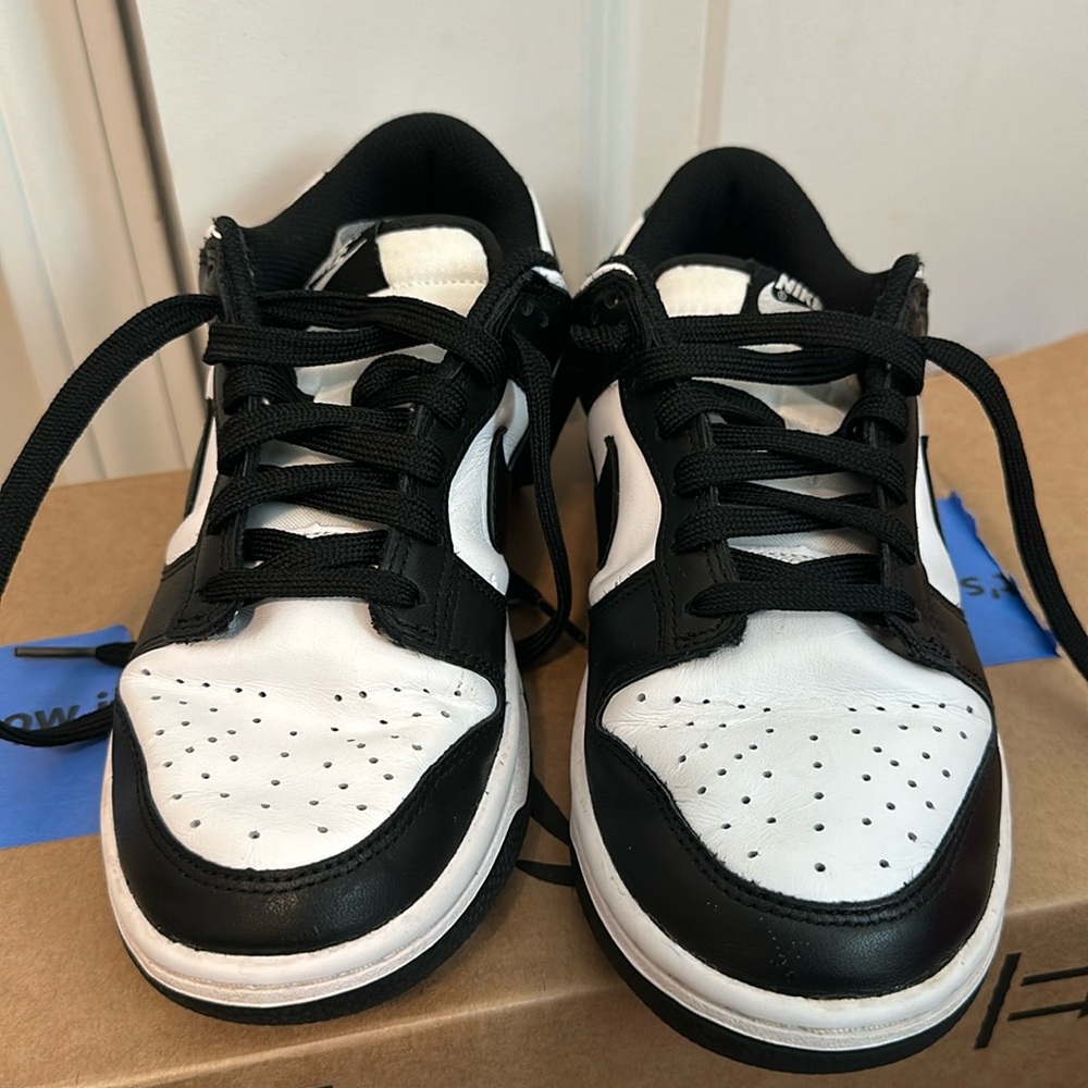 Nike Panda Dunks